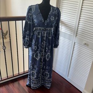 Truly 4 you dress size M